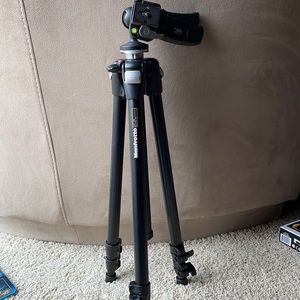 Manfrotto 3011BN Tripod